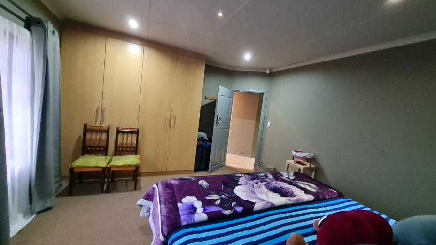4 Bedroom Property for Sale in Dana Bay Western Cape